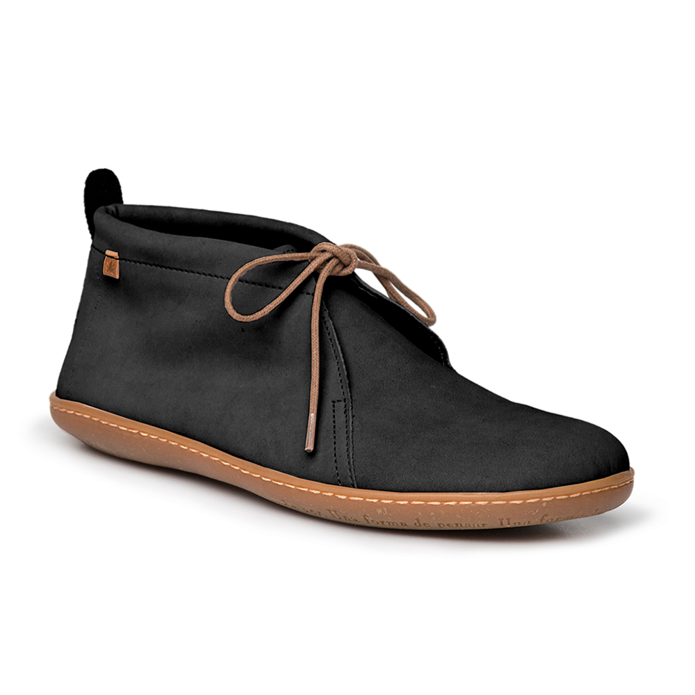 Black desert boot in leather with tan sole and lace