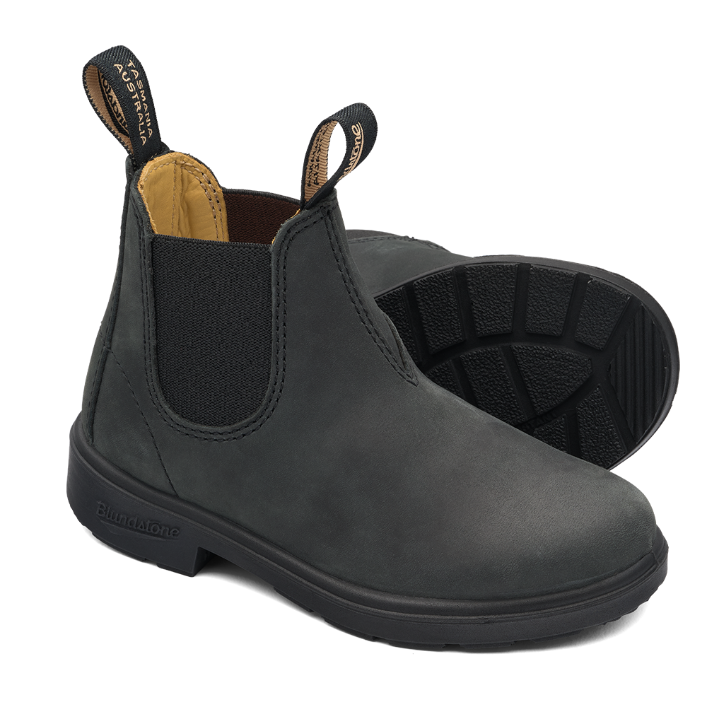 Blundstone Chelsea kids boots in rustic black a pair