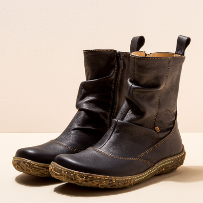 Pair of black leather El Naturalista 722 ankle boots